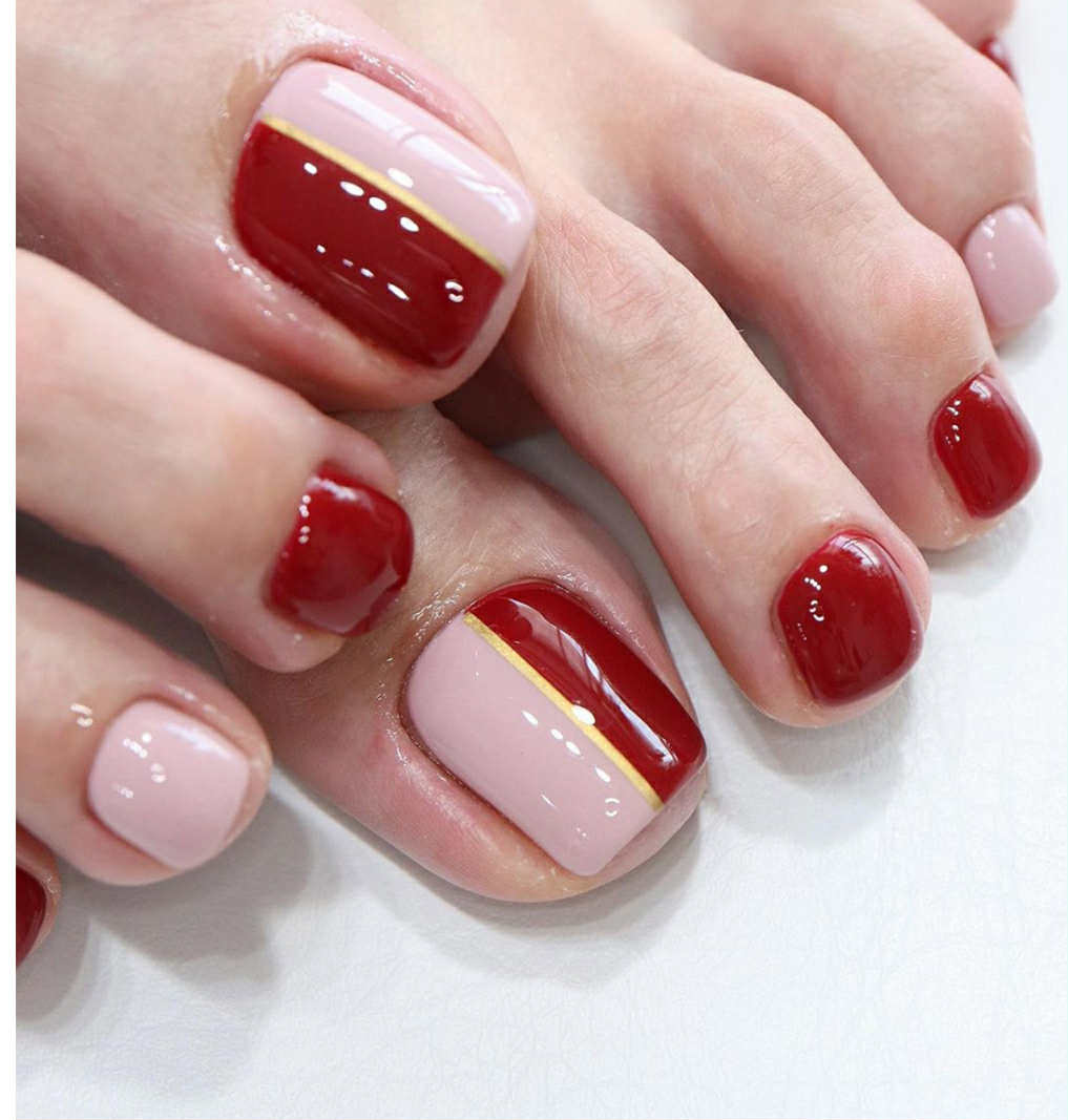 Pretty Girl Toe Nails