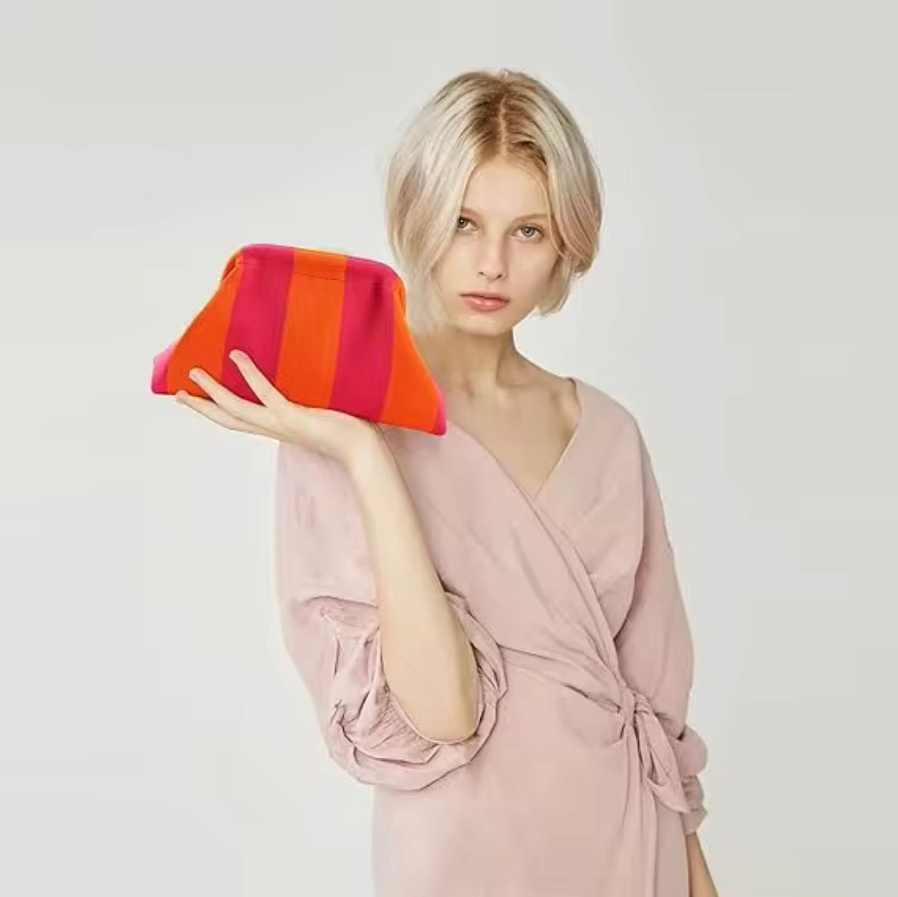 Hand bag
